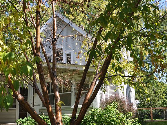 Beautiful from front curb