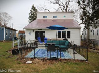 11553 Koth Dr, Linden, MI 48451