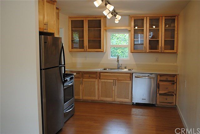 2nd image of 4003 Baywood St