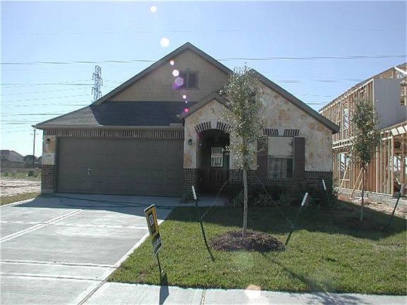 2nd image of 3319 Trent Stone Ln