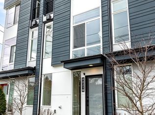 8821 9th Ave SW #B, Seattle, WA 98106