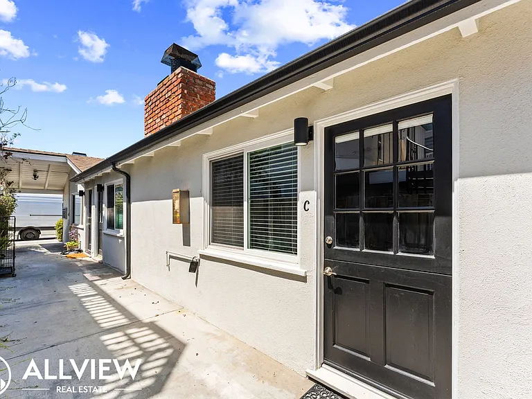 930 W. Balboa Blvd — Photo 18