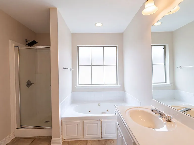 3214 Grand Lake Dr — Photo 9