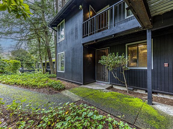 2nd image of 2671 Woodstone Pl