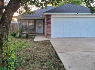 33 Cheryl Cir, Bentonville, AR 72712