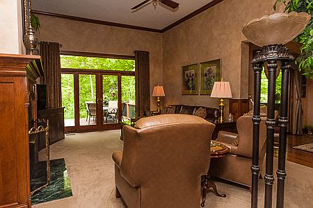 4th image of 9813 Monteray Dr
