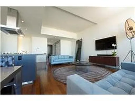 Rented by Douglas Elliman | media 33