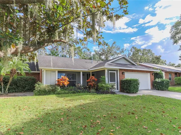 1233 Overlook Rd, Eustis, FL 32726