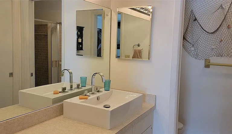6307 Fordham Pl — Photo 6