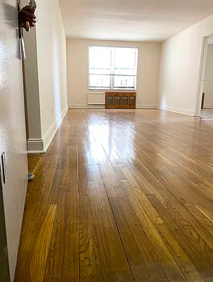 Rented by Compass | media 7