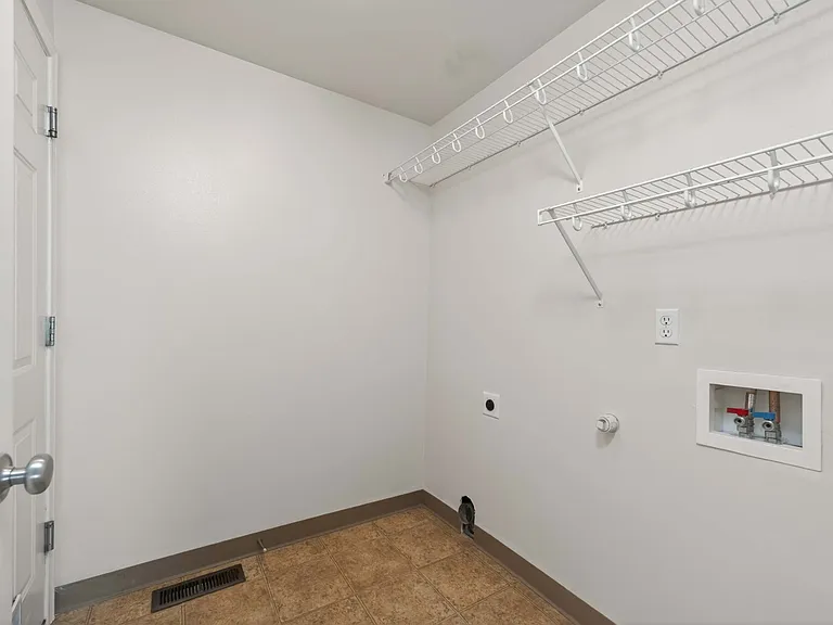 811 NW 16th Ave — Photo 14