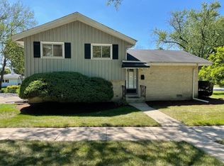 543 S Poplar Ave, Elmhurst, IL