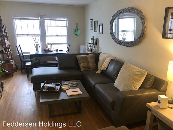 3rd image of 2726 Girard Ave S #103