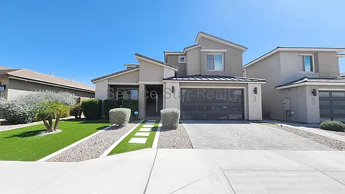 3407 E Louise Dr Photo 1