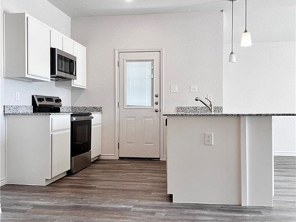 5th image of 5705 McGregor Ct