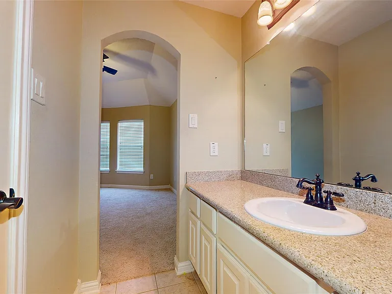 8538 Sunrise Meadow Ln — Photo 30