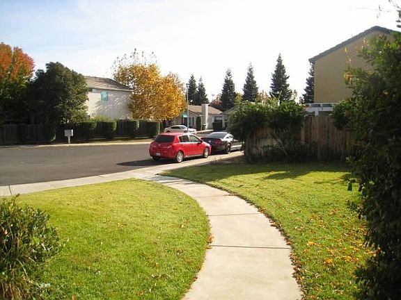 2nd image of 8972 Laureles Ct