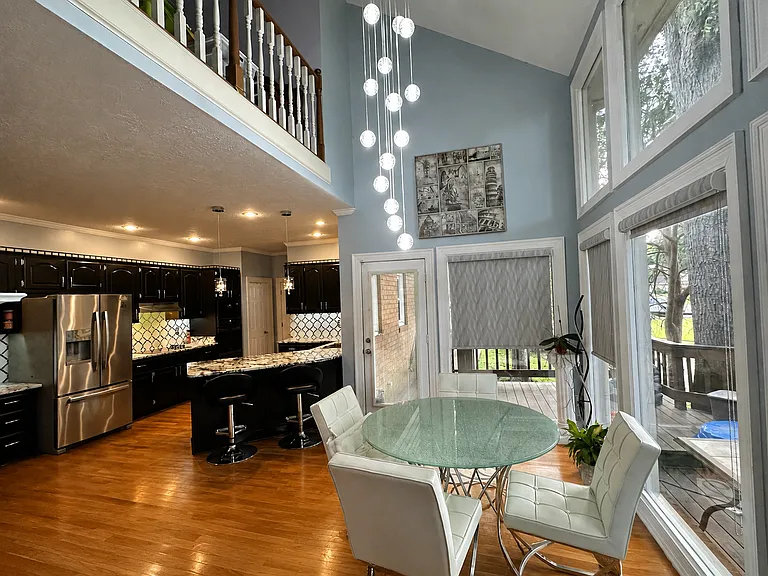 753 Lancelot Ln — Photo 8