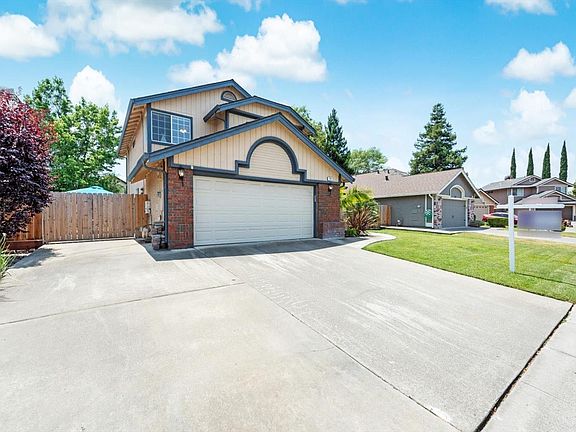 3rd image of 154 Raven Court