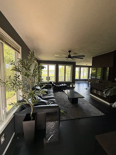 15507 Outer Dr Photo 1