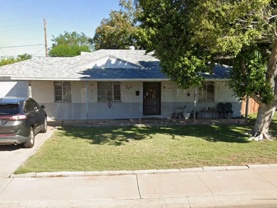 1514 W 1st Pl
