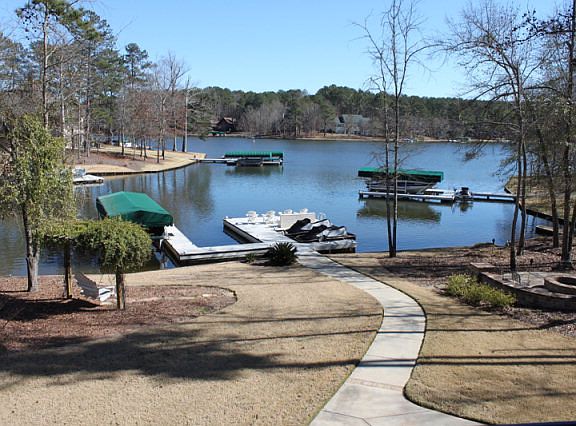 4th image of 1040 Augusta National Ct