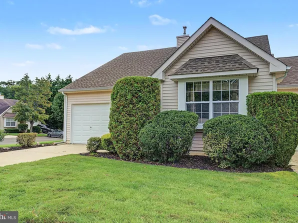 40 Pebble Beach Ln, Little Egg Harbor, NJ 08087