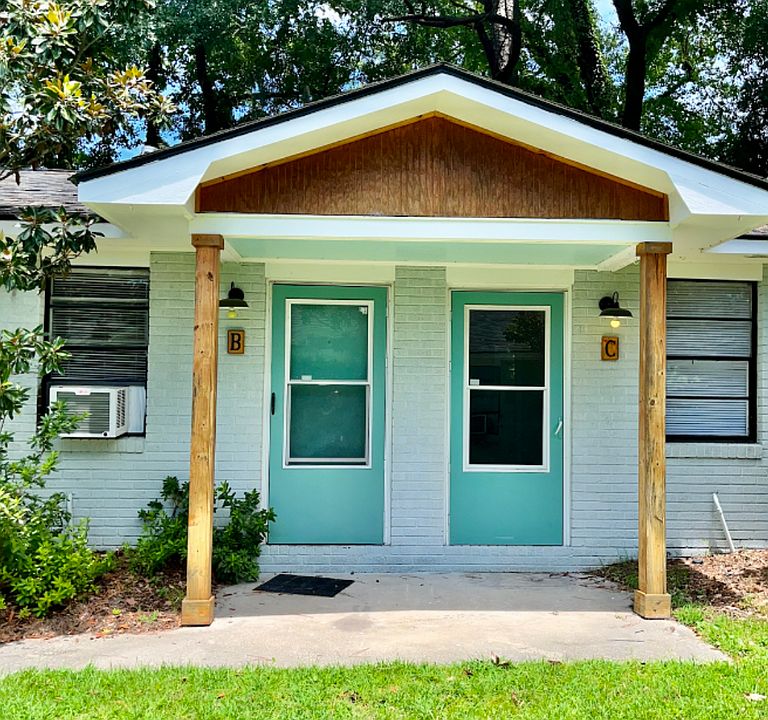 1st image of 4602 Hyde Ave #L