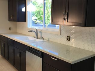 1556 S Ivy St, Medford, OR 97501