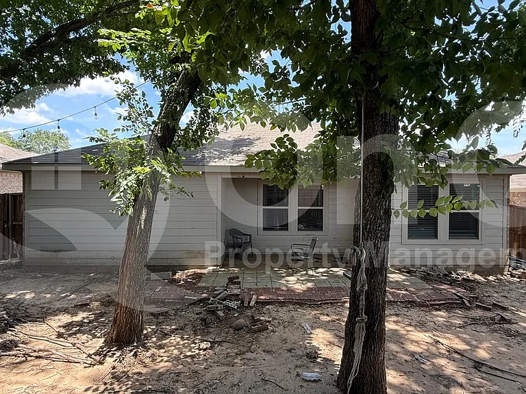 2210 Alamo Rd — Photo 5