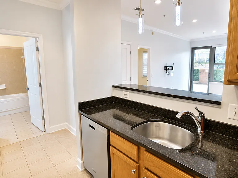 11800 Sunset Hills Rd #118 — Photo 8