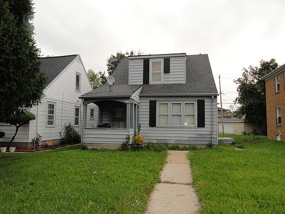 2nd image of 4656 N Parkway Ave