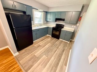 1134 Oakwood Dr, Lexington, KY 40511