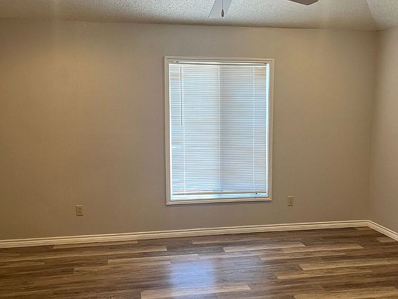 2nd image of 8202 Raleigh Ave APT B