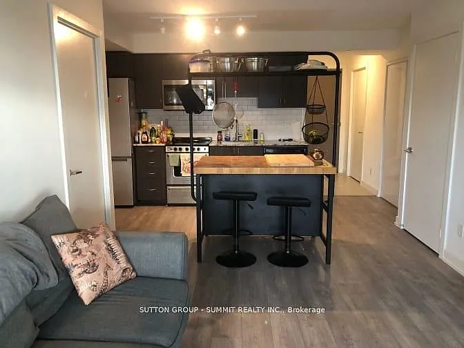 10 Wilby Cres #1407 — Photo 15