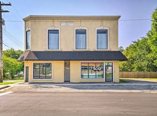 2001 N Broadway Ave, Springfield, MO 65803