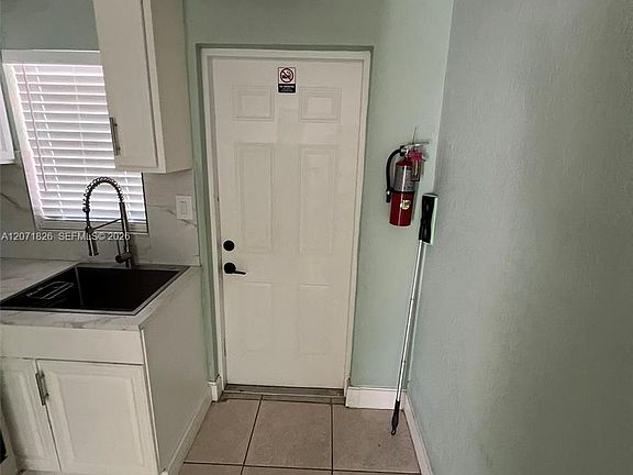 4th image of 6101 Rodman St APT 2