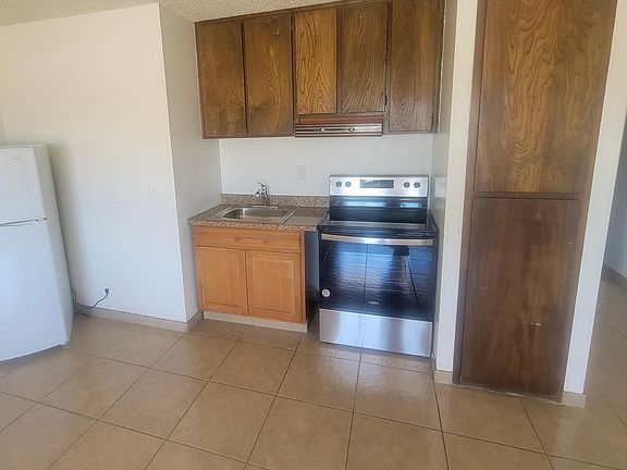 5th image of 3067 Shoshone Plz APT 3
