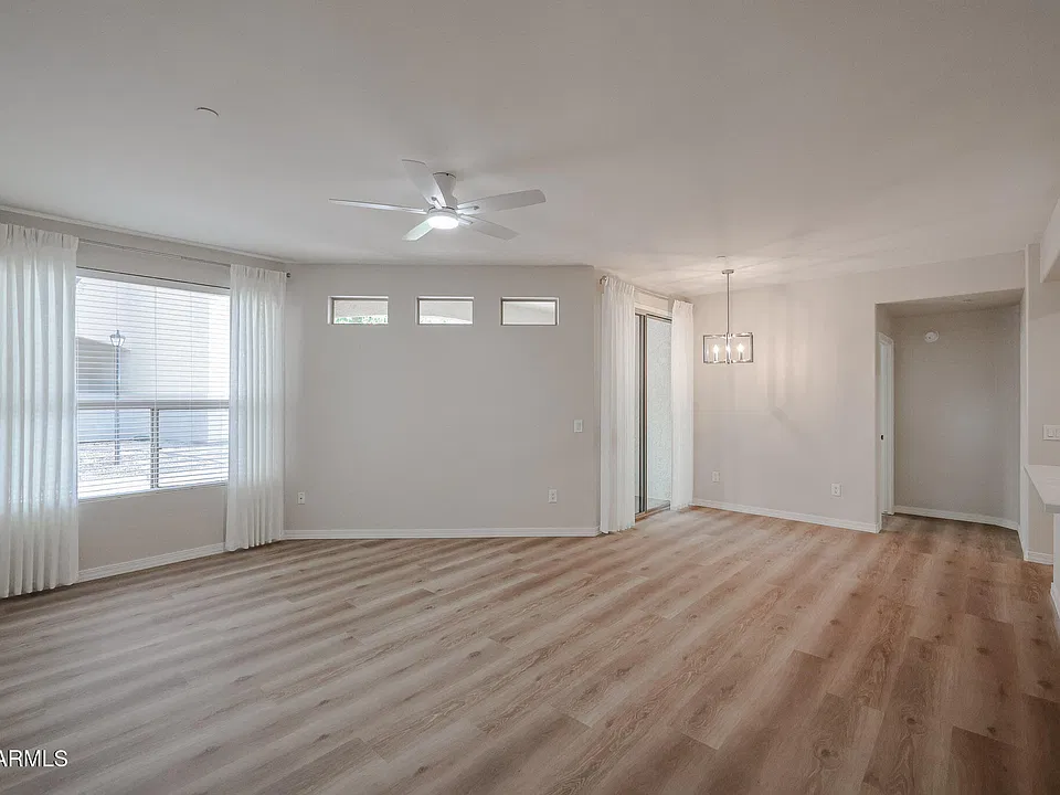 9550 E Thunderbird Rd #103