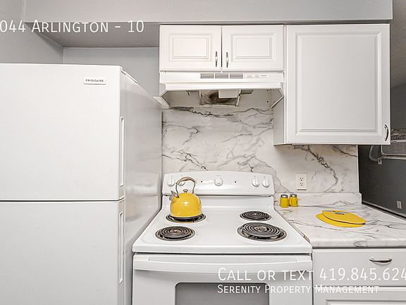 4th image of 2044 Arlington Ave #10
