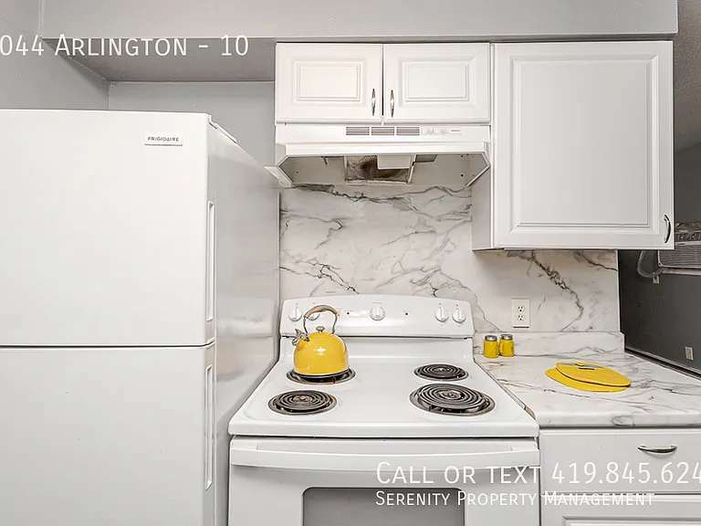 2044 Arlington Ave #10 — Photo 4