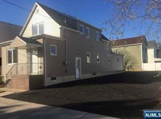 41 Mercer St, Wallington, NJ 07057