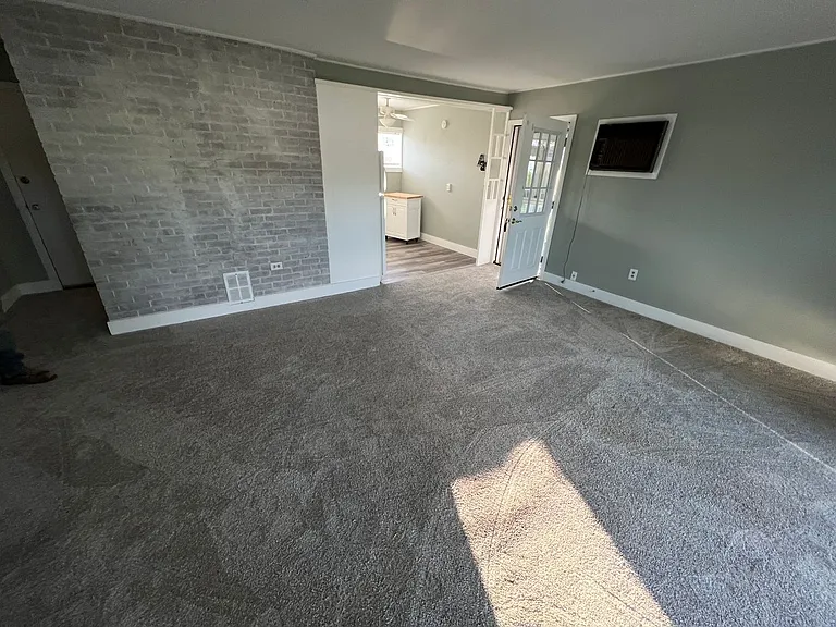 15 Catalpa Ln — Photo 5