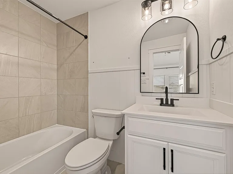 18406 Generous Ln — Photo 39
