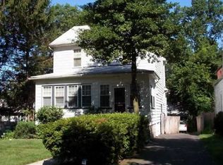 570 W 7th Ave, Roselle, NJ
