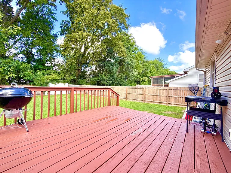 783 Princeton Cir — Photo 16