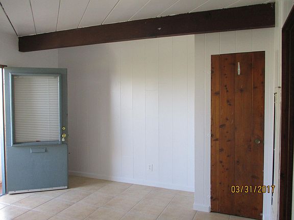 3rd image of 3923 Haines St