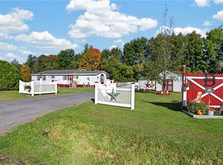 98 Germandale Dr, Fulton, NY 13069