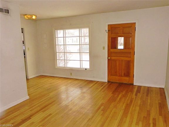 2nd image of 30117 Phillips Ave