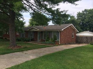 6015 Green Manor Dr, Louisville, KY 40219